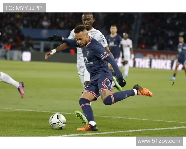 内马尔法甲联赛回归，巴黎圣日耳曼将迎战里尔，球迷翘首以待